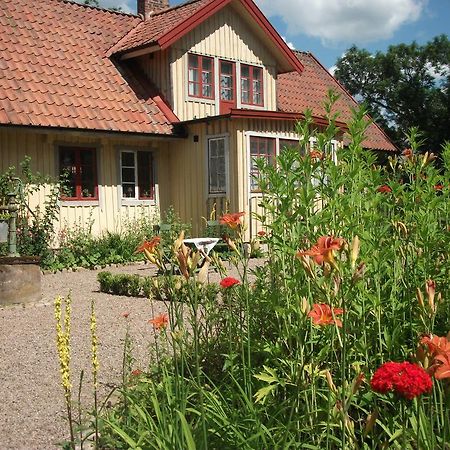 Vildrosor & Hons Bed & Breakfast Hagstad Exterior photo